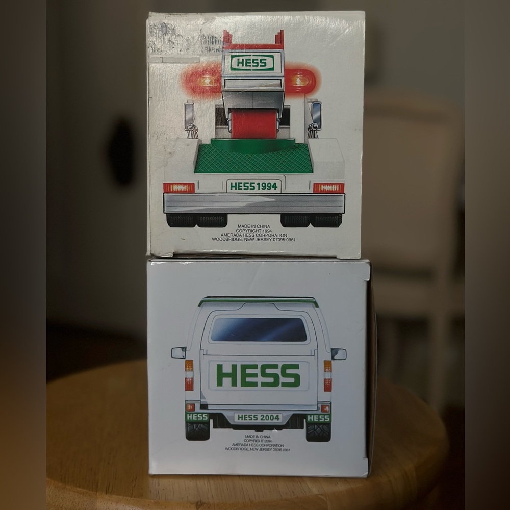 1994 & 2004 HESS TRUCK SET